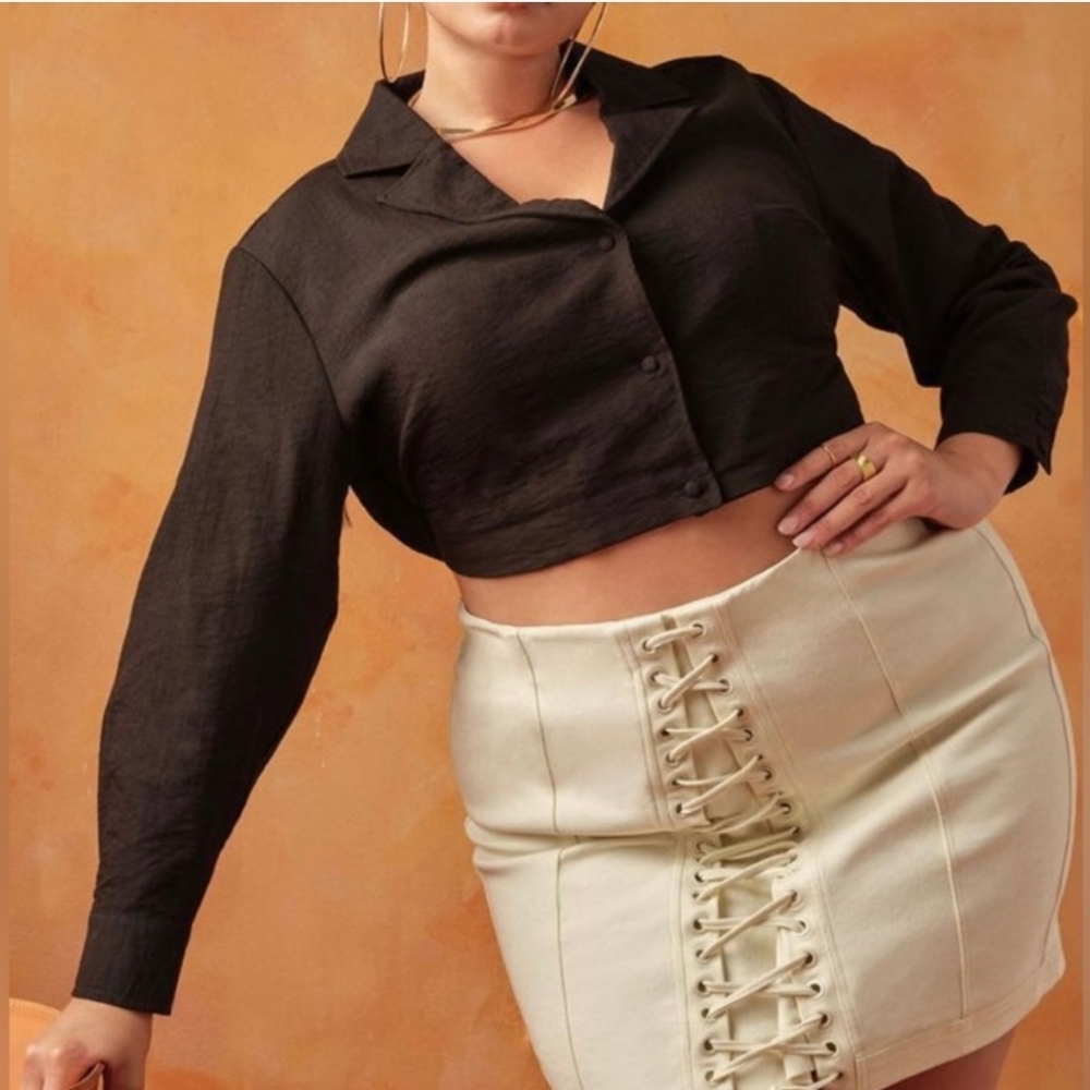 NWT ELOQUII crop shirt Black  Size 18